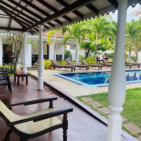 Sujeewani Villa Negombo Exterior photo