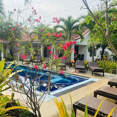 Sujeewani Villa Negombo Exterior photo