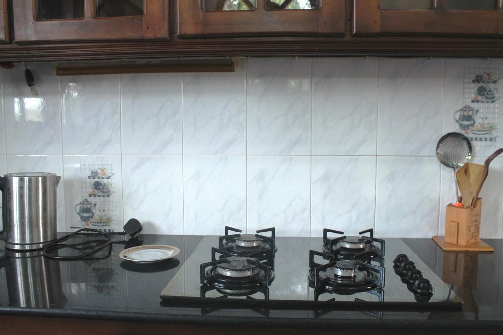 Sujeewani Villa Negombo Exterior photo