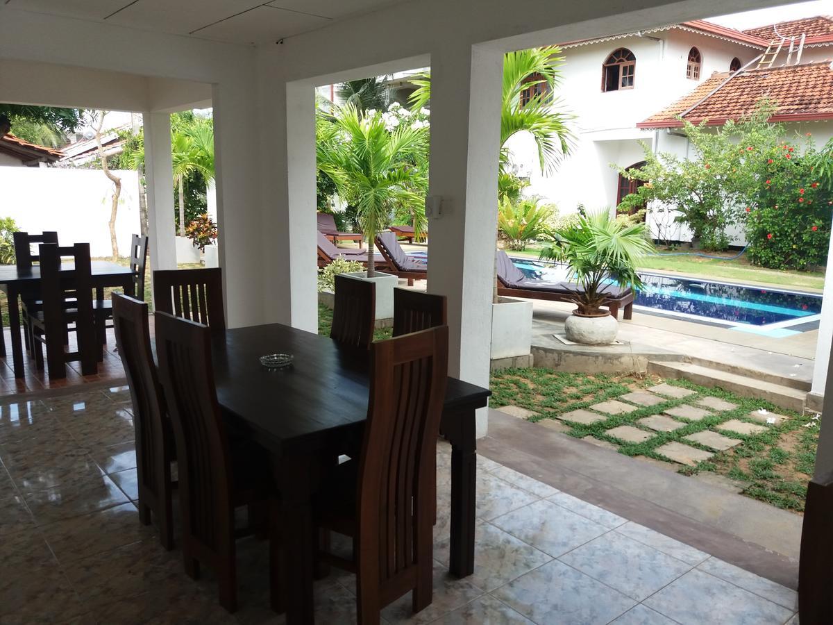 Sujeewani Villa Negombo Exterior photo